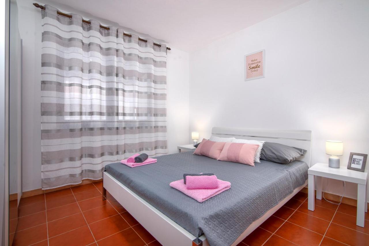 Apartment Palma Pula Buitenkant foto