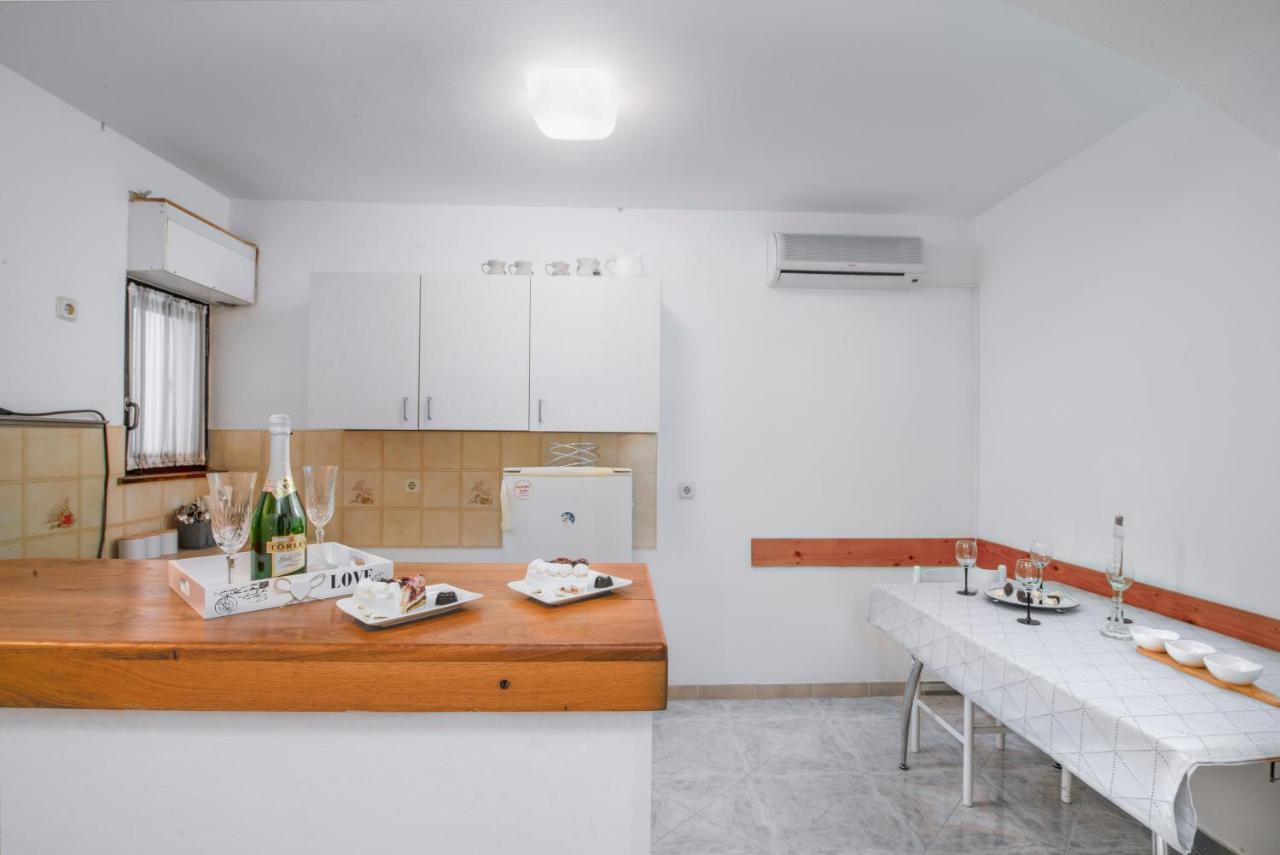 Apartment Palma Pula Buitenkant foto
